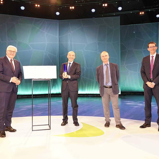 德國總統史坦麥爾（Frank-Walter Steinmeier）將2020年德國技術未來獎頒發給蔡司半導體團隊，肯定他們在EUV技術方面的成果