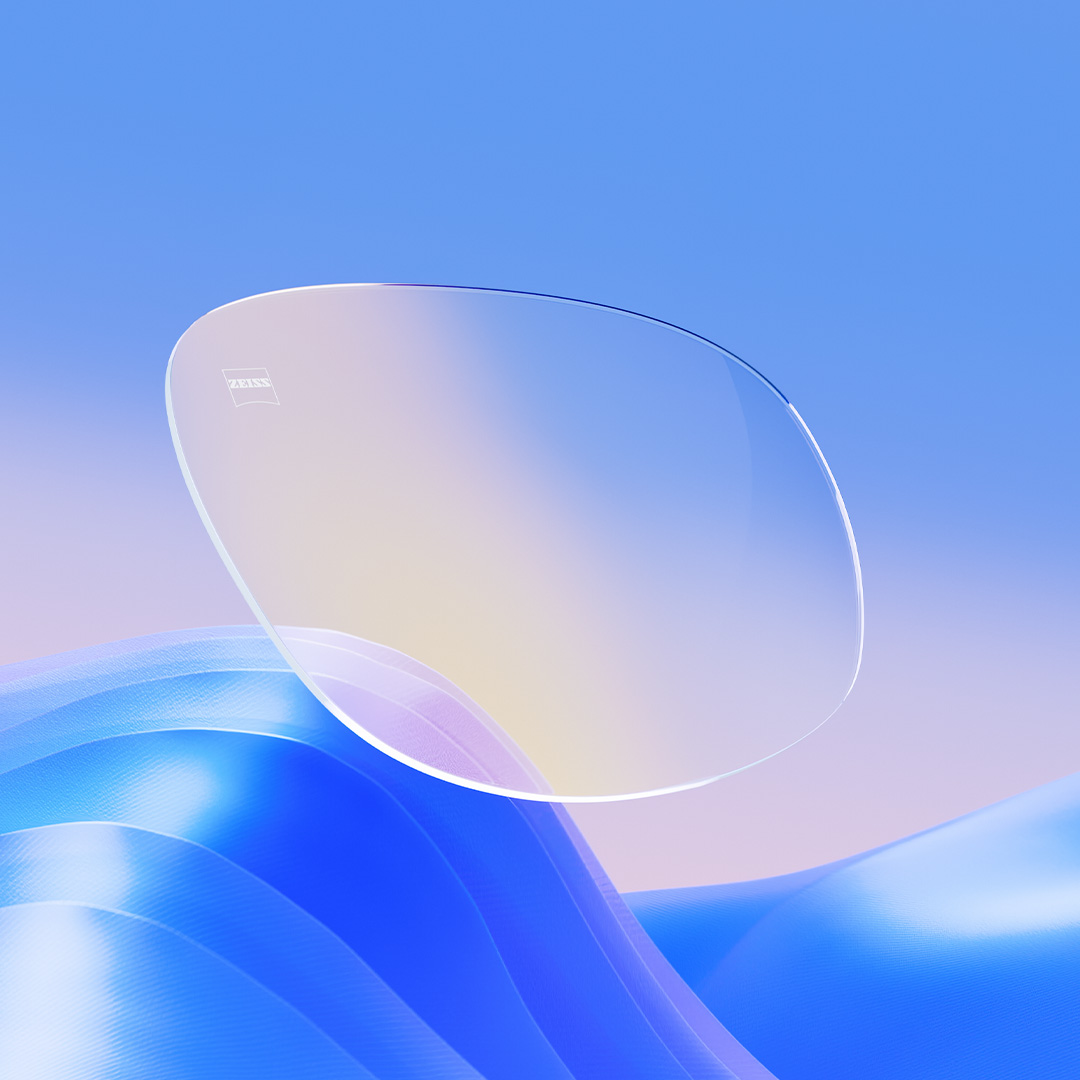 晶瑩剔透的鏡片採用蔡司DuraVision曜金鍍膜，並具有微妙的金色反射。